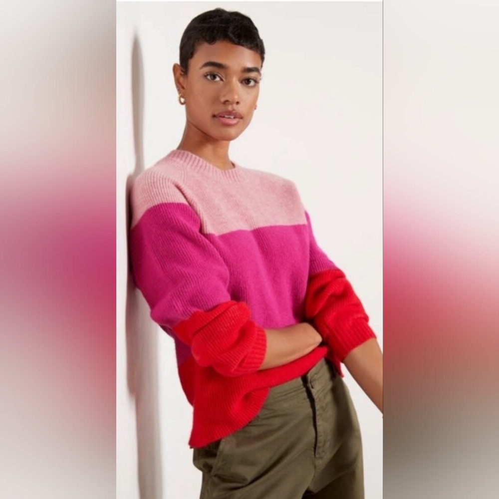 Evereve Pink and Red Colorblock Sweater, Small. EUC